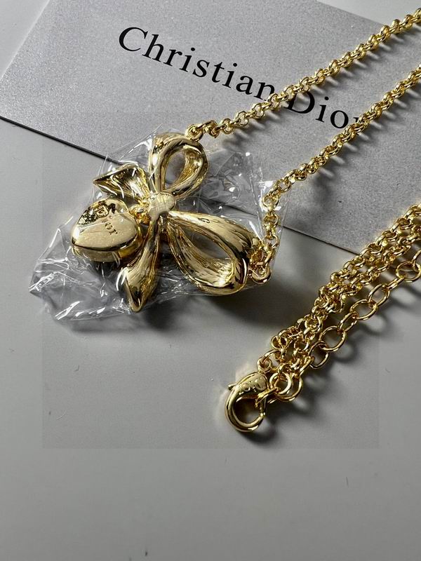 Dior Necklace 03lyr77